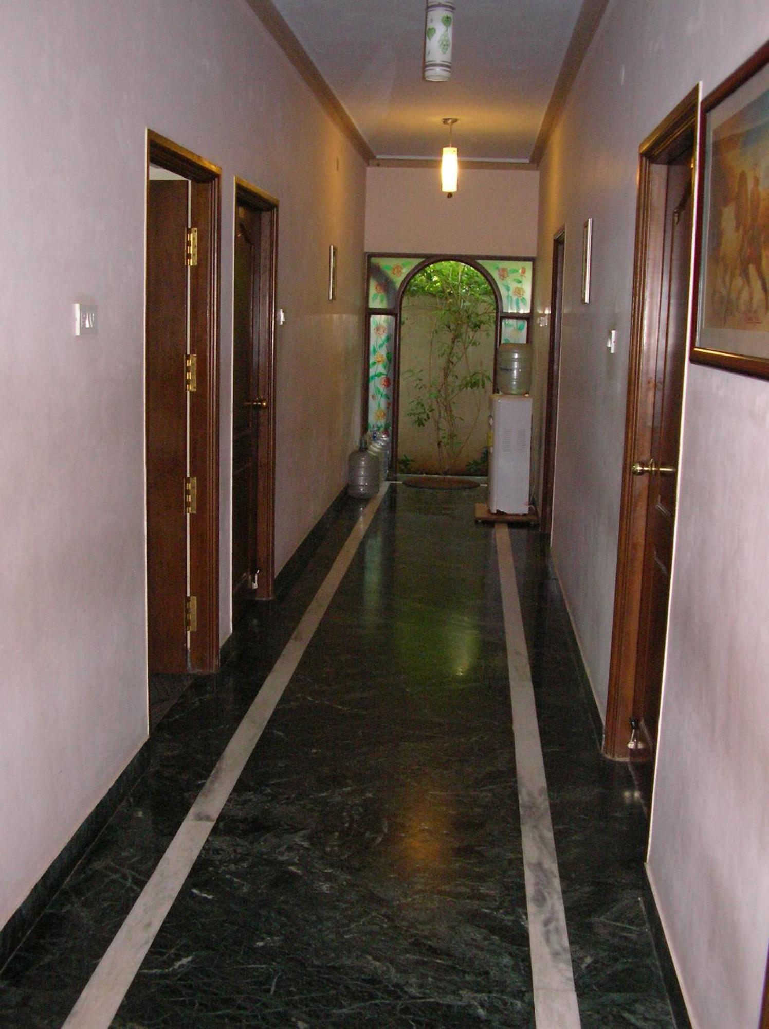 Lloyds Serviced Apartments,Krishna Street,T Nagar Chennai Chambre photo