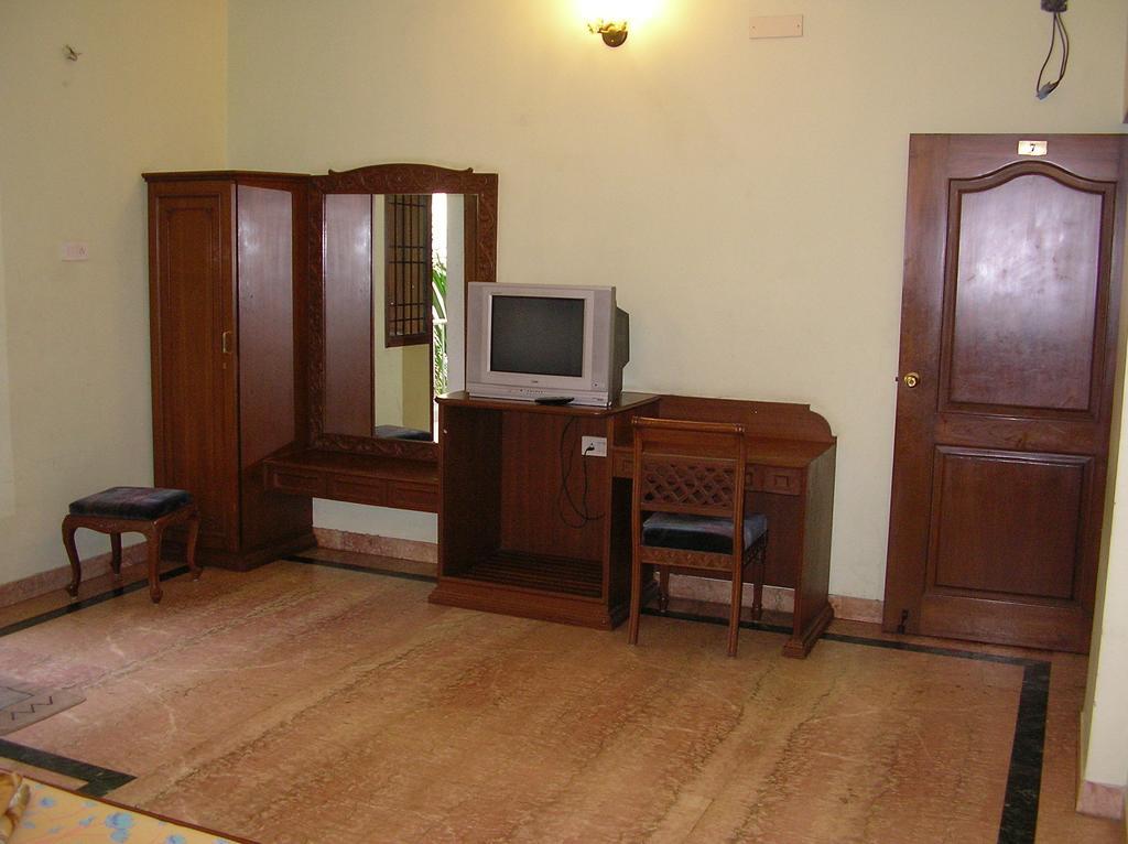 Lloyds Serviced Apartments,Krishna Street,T Nagar Chennai Chambre photo
