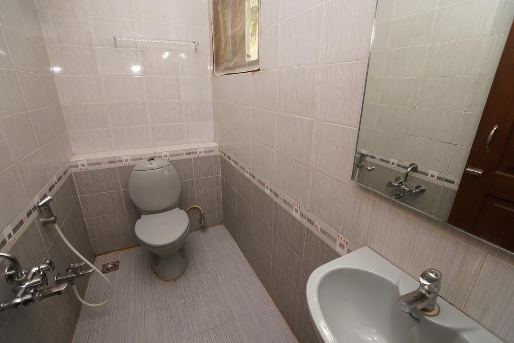 Lloyds Serviced Apartments,Krishna Street,T Nagar Chennai Extérieur photo